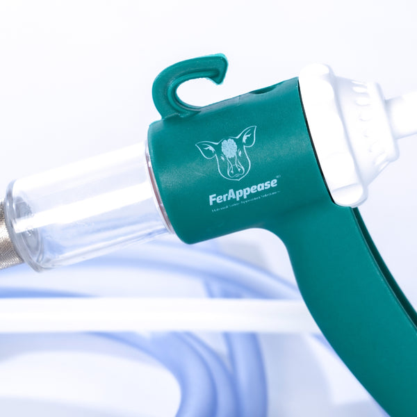 FerAppease Swine® Adjustable Dose Drencher for 4 L Jugs
